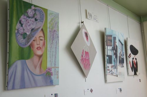 Vue de l'exposition 'La Mode'